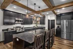 NEW! Modern Luxury Lakefront Lodge Resort - FREE Amenities